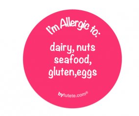 1 Distintivo Rosa Personalizzato I'm Allergic to: