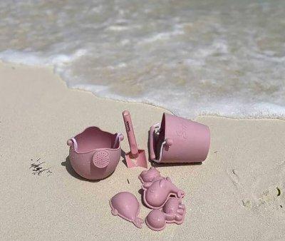 Set de Moldes de Arena Frog Rosa