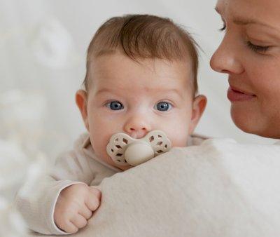 2 BIBS Infinity Pacifiers Symmetrical Ivory/Blush