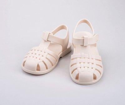 Sandlias Infantil Igor Velcro Clsica Marfil