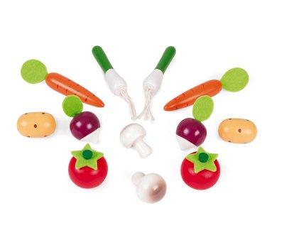 Wooden Box of 12 Vegetables