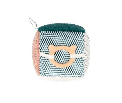 Cubo sensorial para gatinhos
