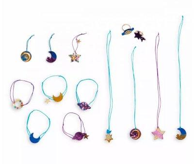 14 Galactic Resin Jewels to Create