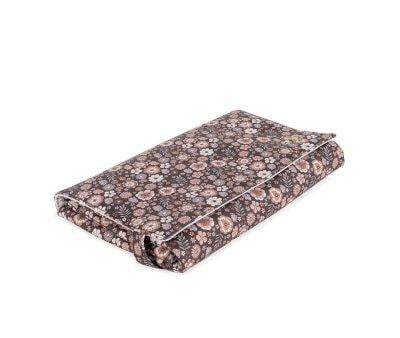 Table  langer de ptales de fleurs