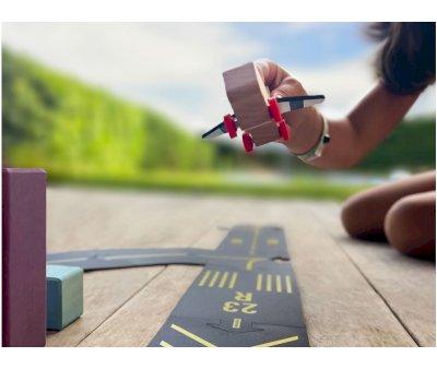 Flexible Airplane Track