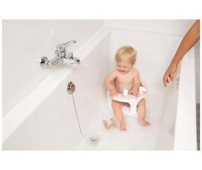Fabulous Pale Pink Bathtub Seat