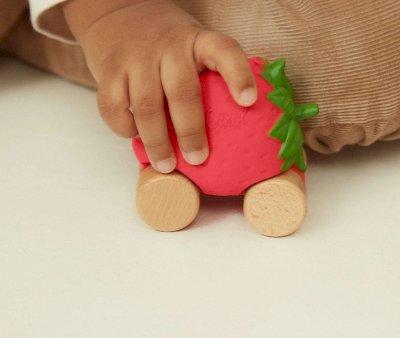 Petite Voiture Sweetie The Strawberry
