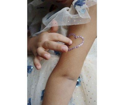 Tatouages et Strass Girl