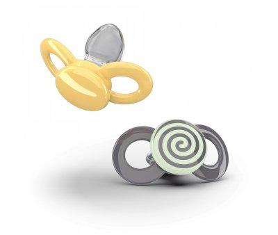 2 Anatomical Pacifiers Day & Night Yellow and Spiral