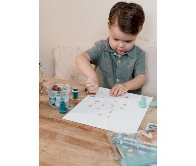 16 Forest Friends Stamps