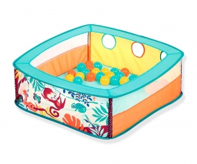 Piscina de bolas na selva