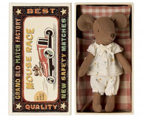 Topina Big Sister Mouse in Box con Pigiama